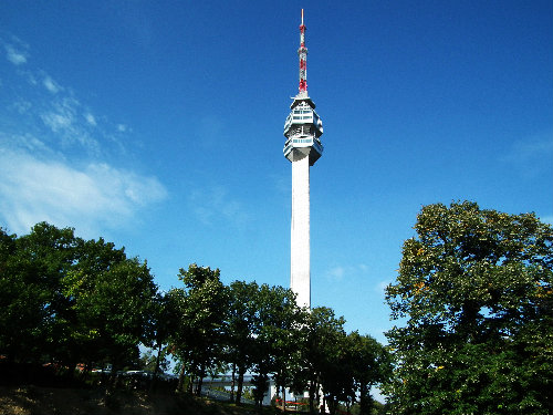 Avala i Avalski toranj